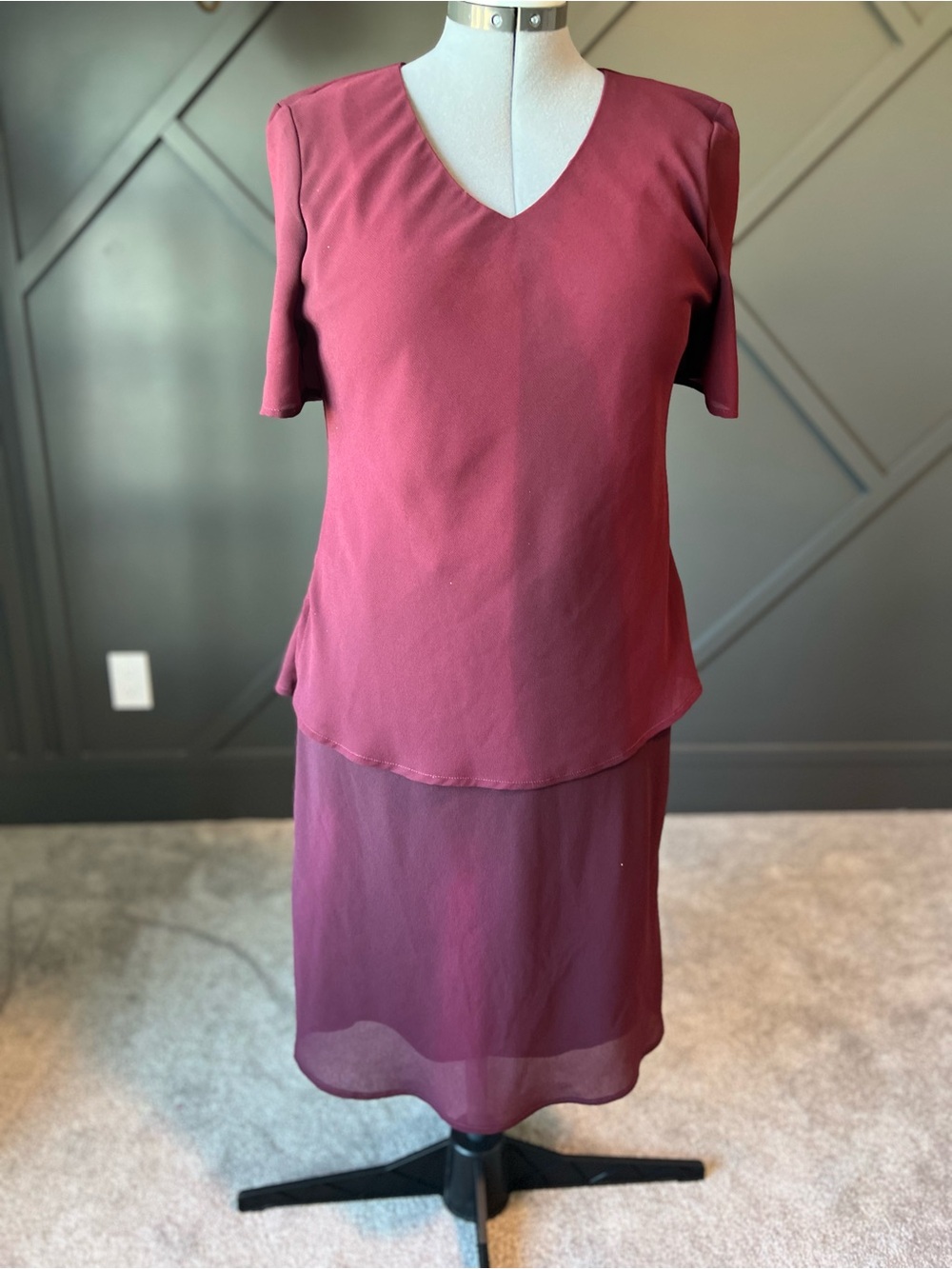 Women’s Midi Dress in Deep Berry V-Neck